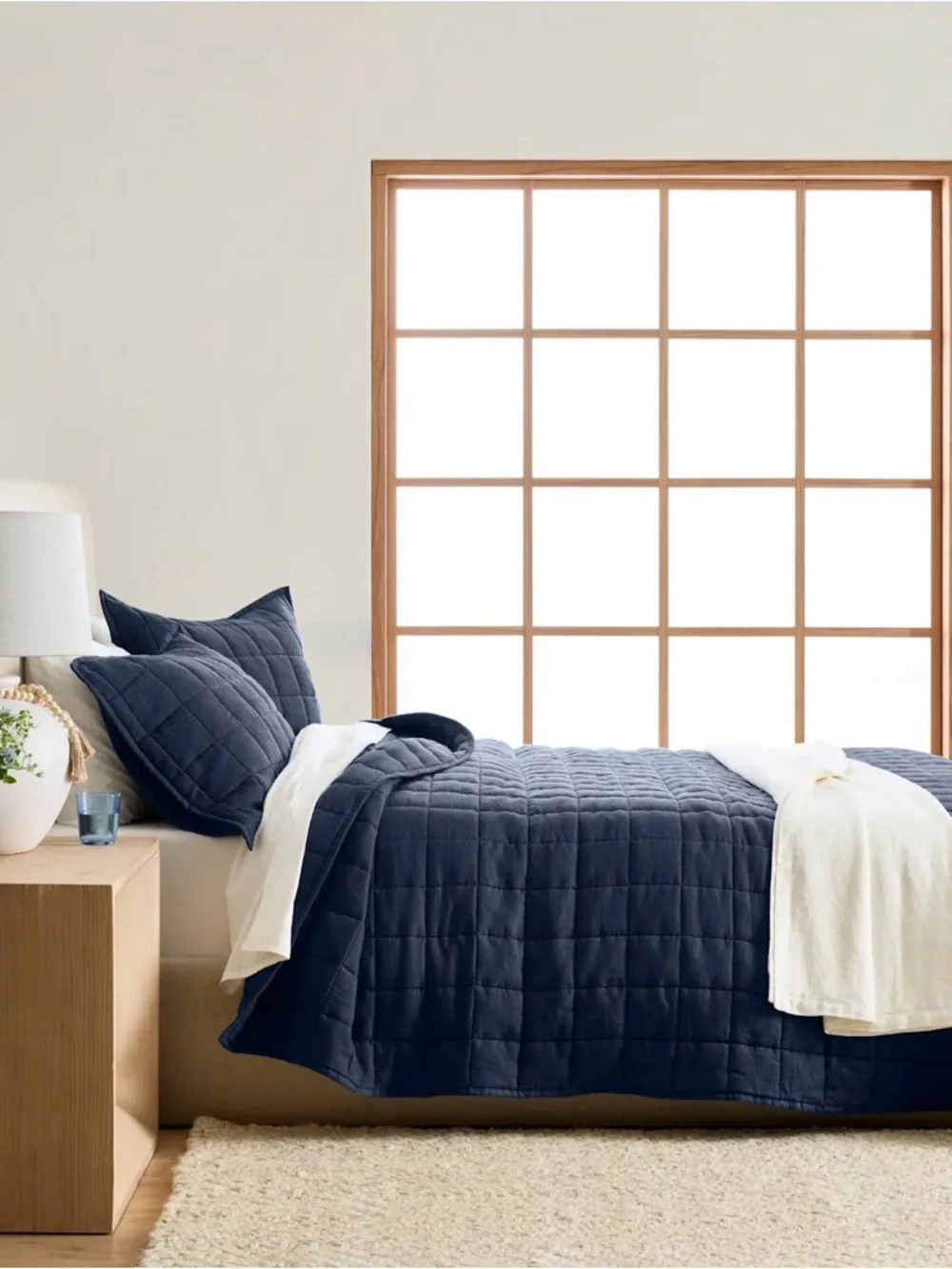 Quince European Linen Box Quilt in Navy King/Cal King